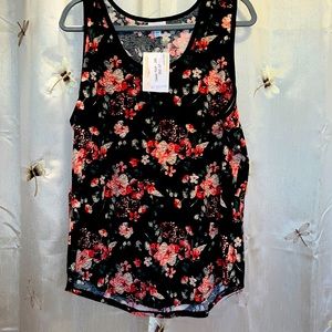 NWT Tank from LuLaRoe. Size 2Xl